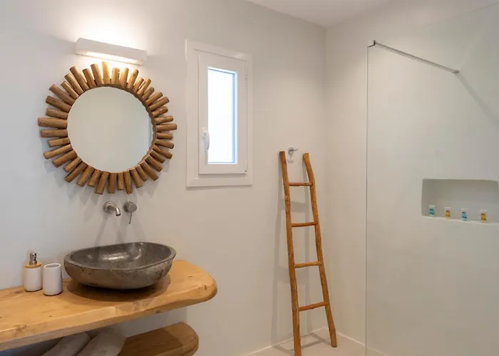 Sunrise Luxury & * Αντίπαρος