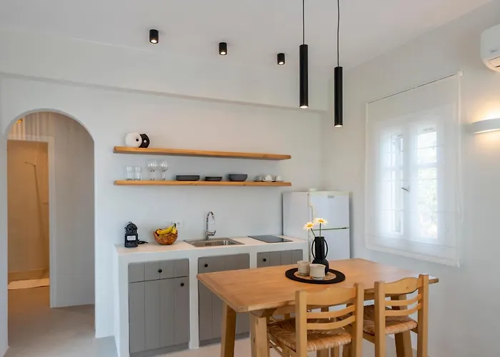 Sunrise Luxury & Διαμέρισμα Αντίπαρος